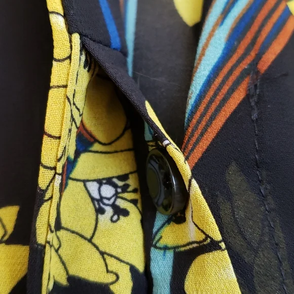 Urban Coco long sleeve sheer black Yello floral button blouse; Size small - Picture 13 of 16